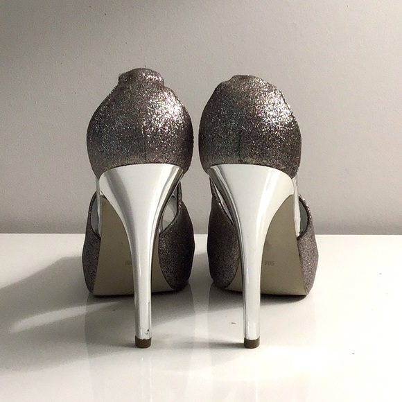 Guess Brand Size 9 Silver Glitter Open Toed High Heels - Picture 4 of 8
